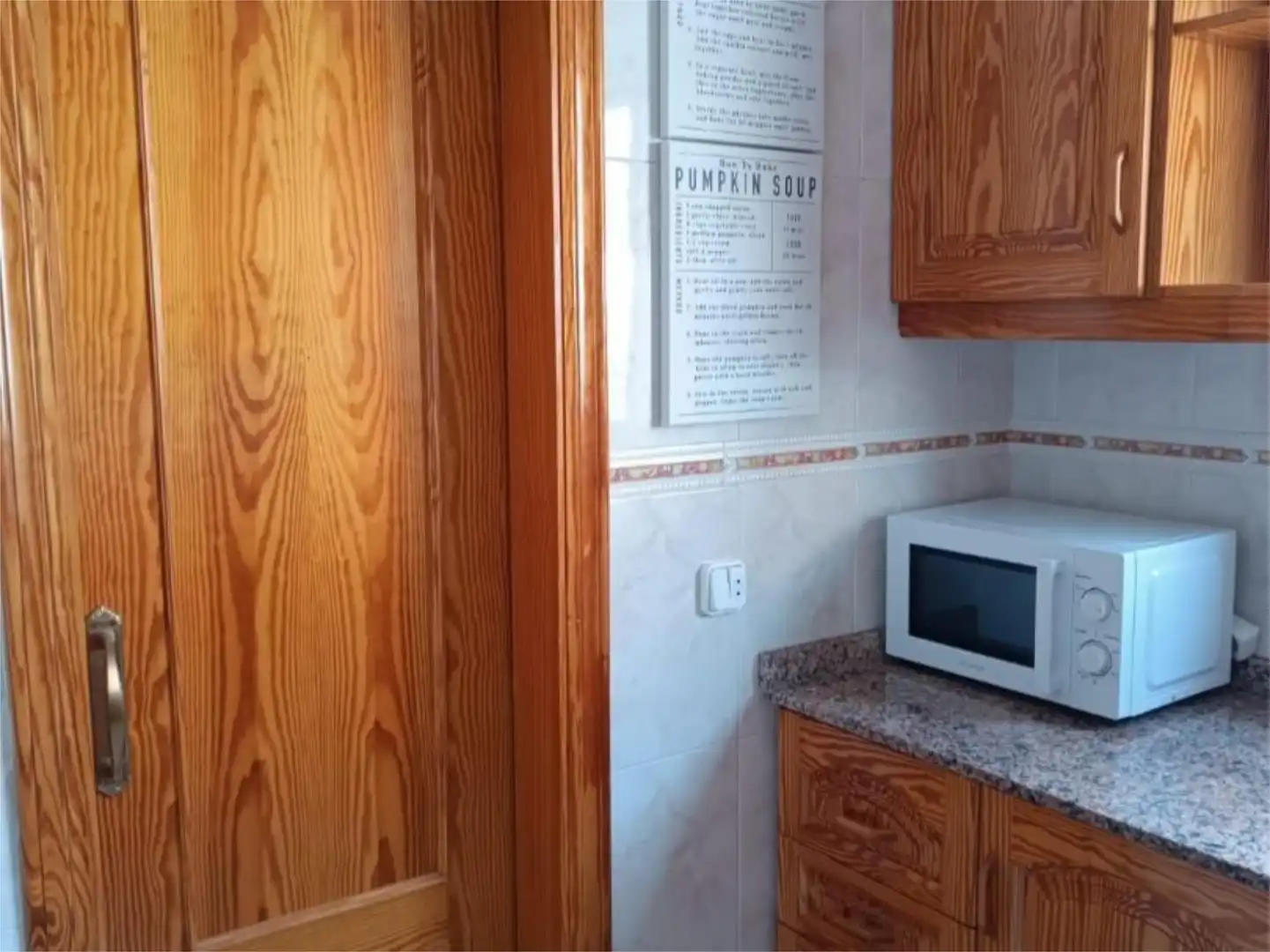 Cocina de Piso en venta en Torrevieja con Jardín privado, Terraza y Piscina