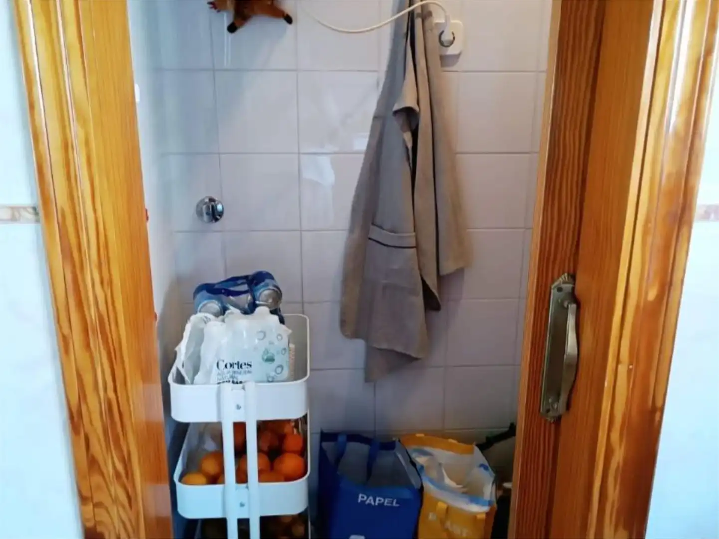 Baño de Piso en venta en Torrevieja con Jardín privado, Terraza y Piscina