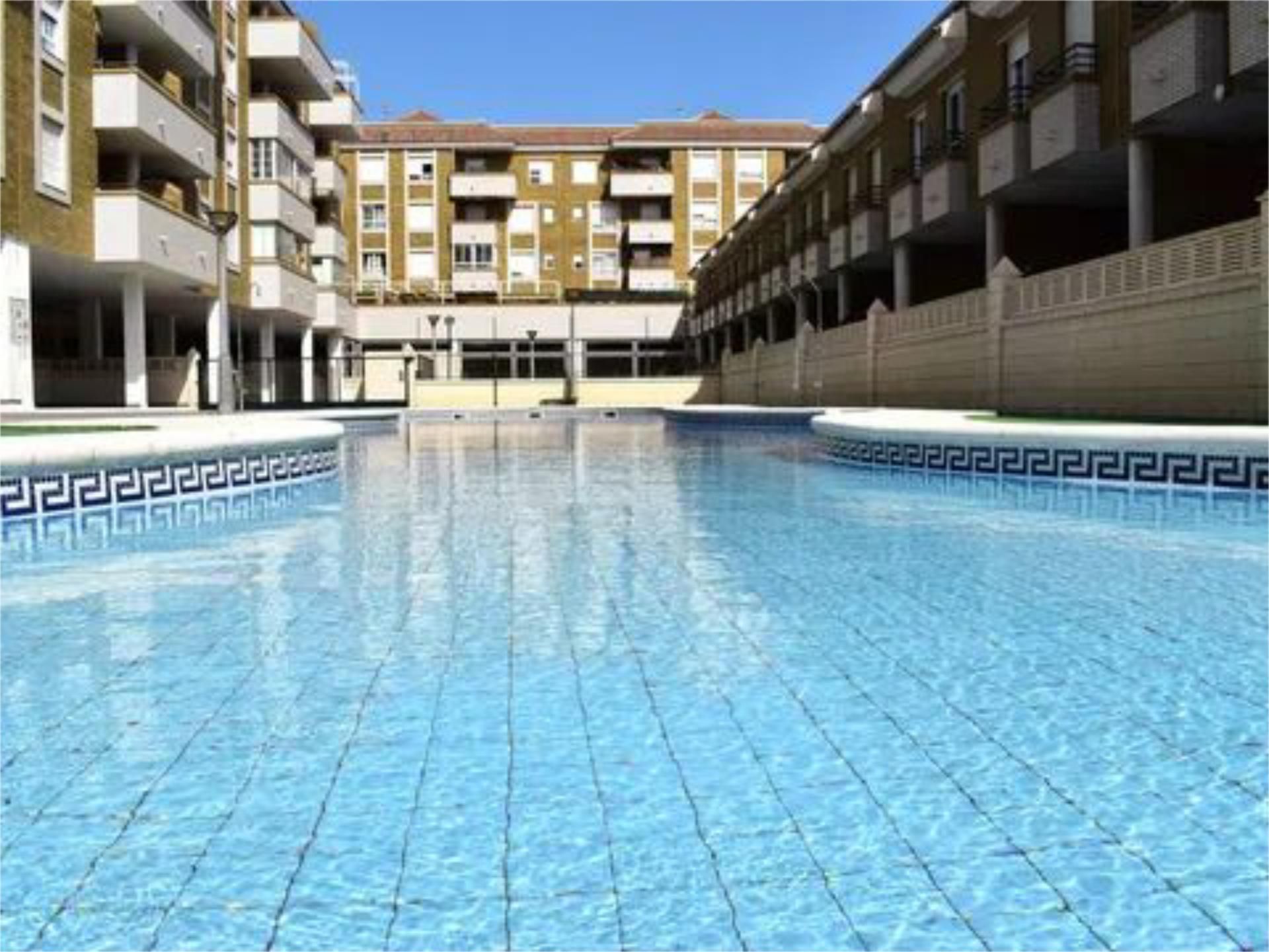 Swimming pool of Flat for sale in Roquetas de Mar  with Air Conditioner, Swimming Pool and Furnished