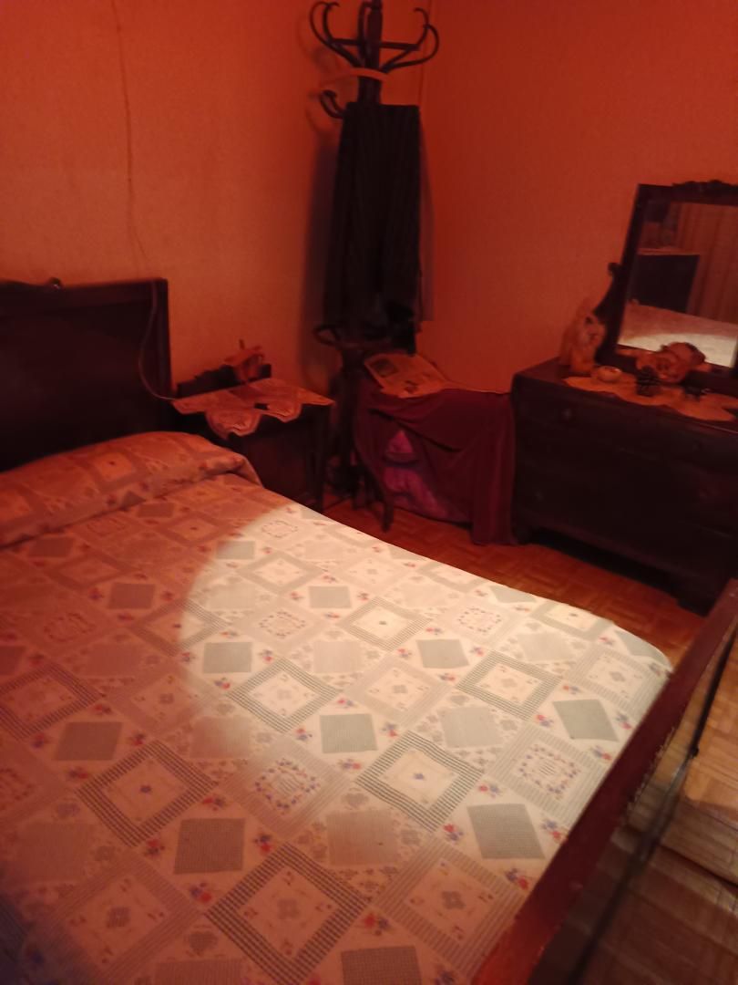 Dormitori de Casa adosada en venda en Mantinos amb Calefacció