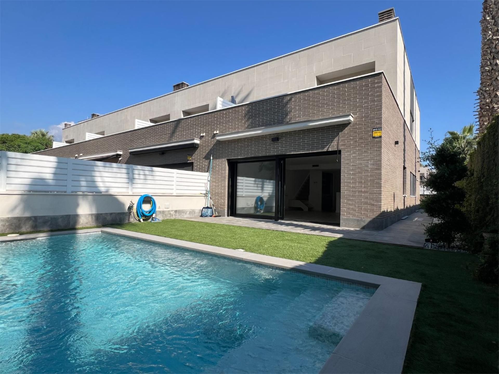 Swimming pool of House or chalet for sale in Premià de Mar  with Air Conditioner, Terrace and Swimming Pool