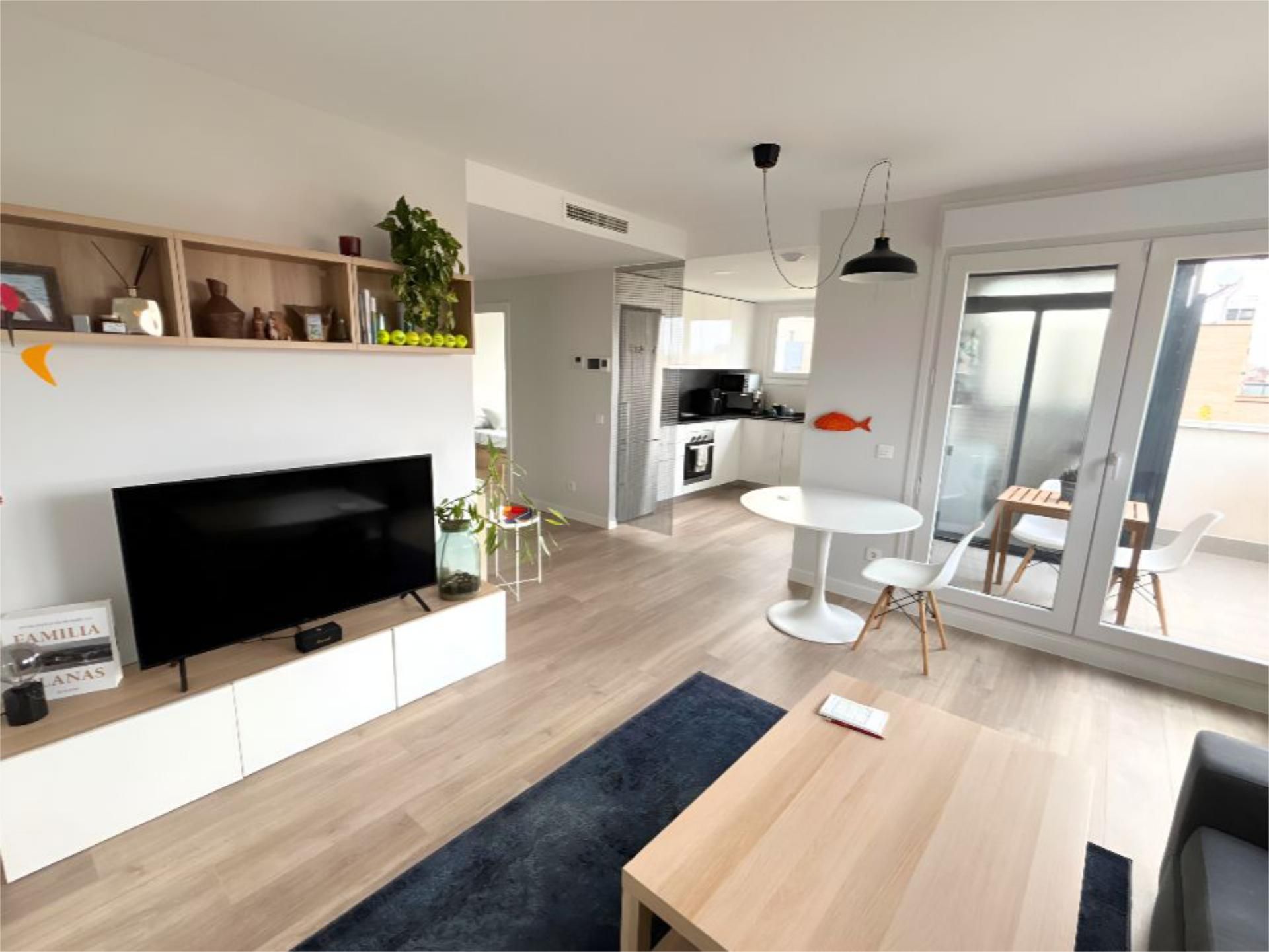 Piso en venta en Calle de Consuelo Martín, 10, Buenavista Sala de estar de Piso en venta en Getafe con Aire acondicionado, Calefacción y Terraza