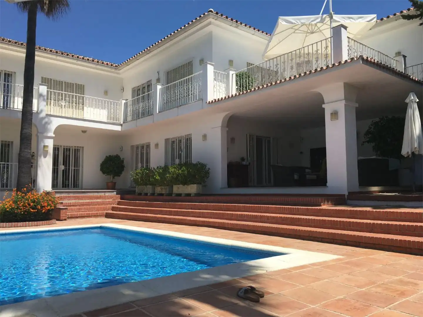 Casa o chalet en venta en Centro Vista exterior de Casa o chalet en venta en Alhaurín El Grande con Calefacción, Jardín privado y Terraza