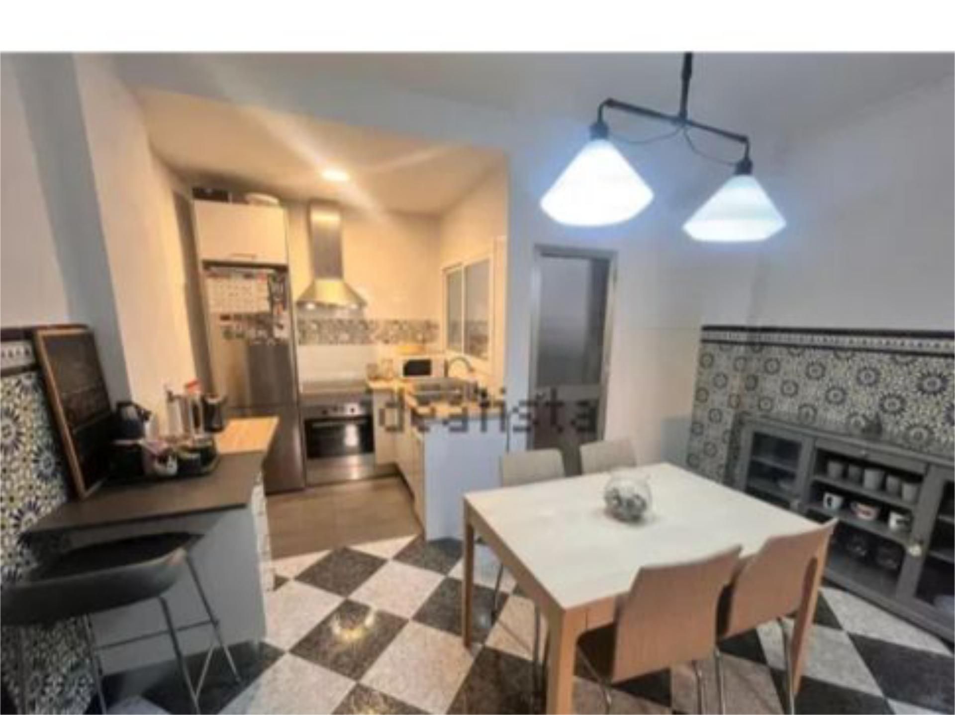 House or chalet for sale in Calle Lorenzo Mercadante, 43, Barrio del Nervión Kitchen of House or chalet for sale in  Sevilla Capital  with Air Conditioner, Parquet flooring and Terrace