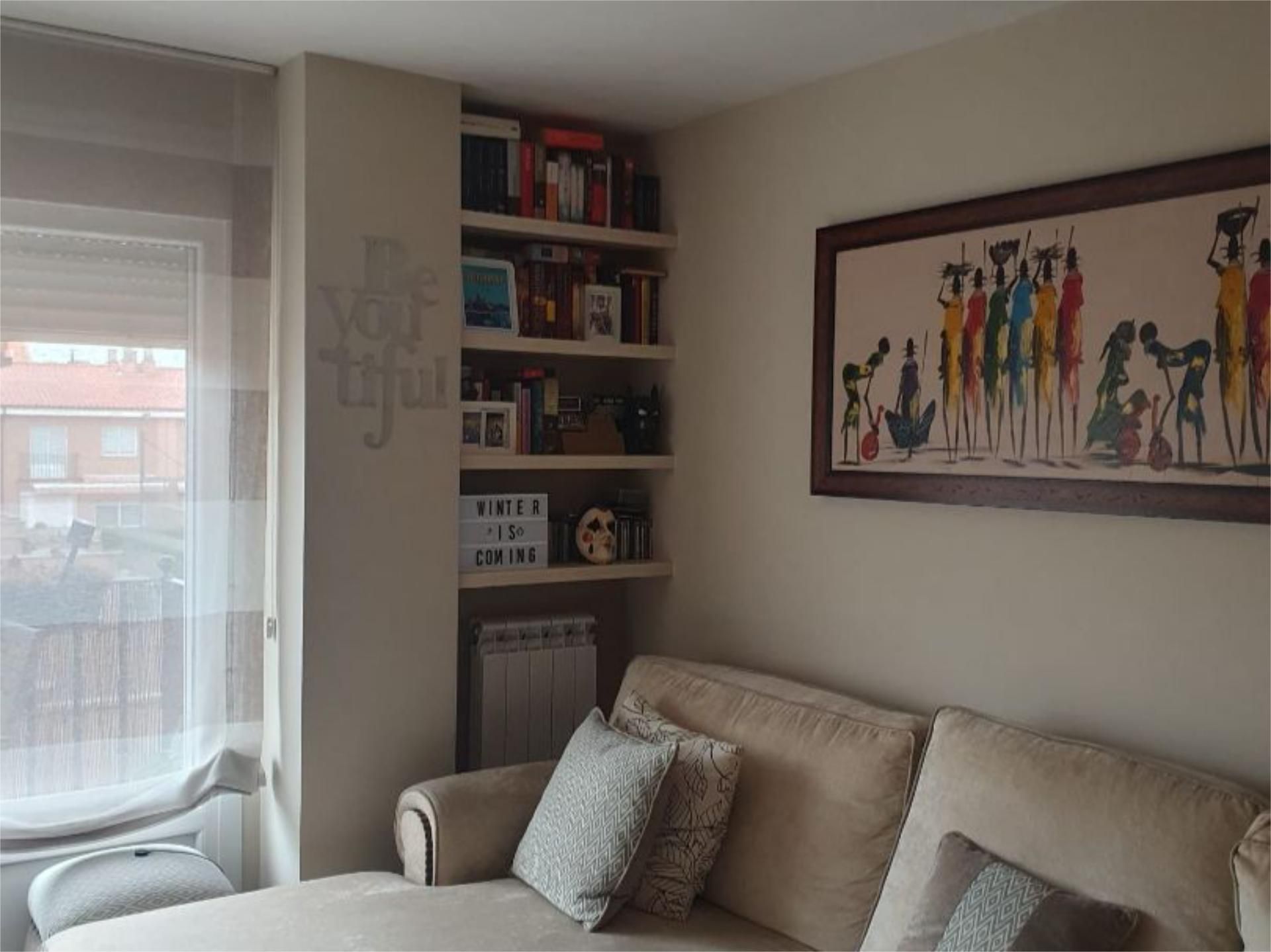 Living room of Flat for sale in Valladolid Capital  with Swimming Pool and Balcony