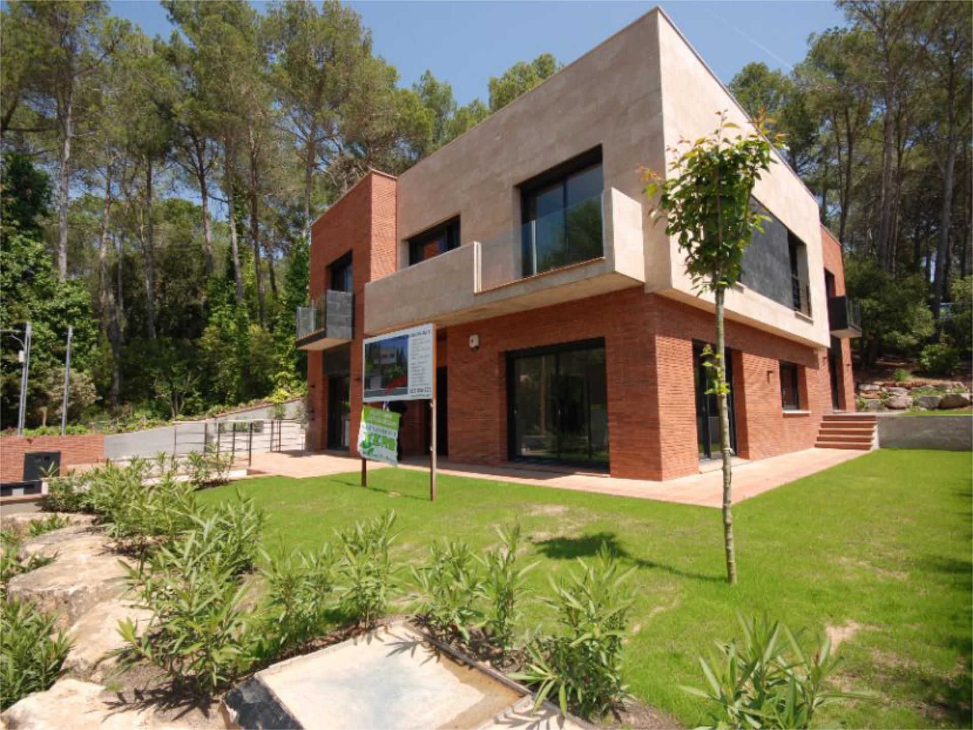 Exterior view of House or chalet for sale in Matadepera  with Air Conditioner, Heating and Private garden
