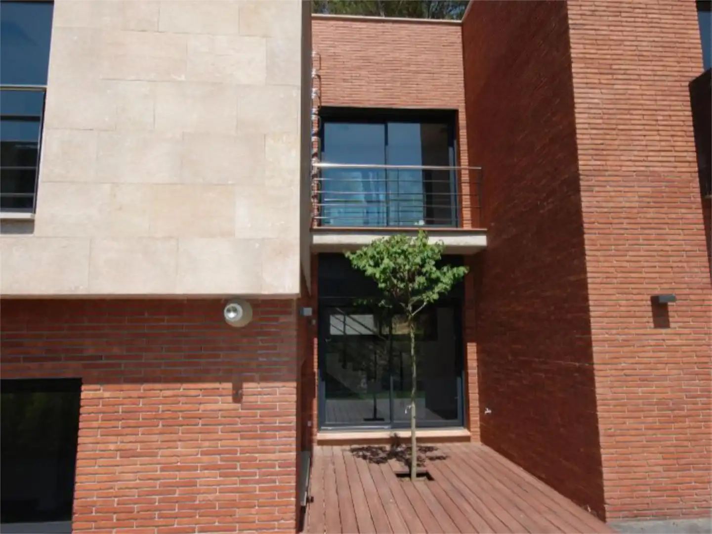 Vista exterior de Piso en venta en Matadepera con Aire acondicionado, Calefacción y Jardín privado