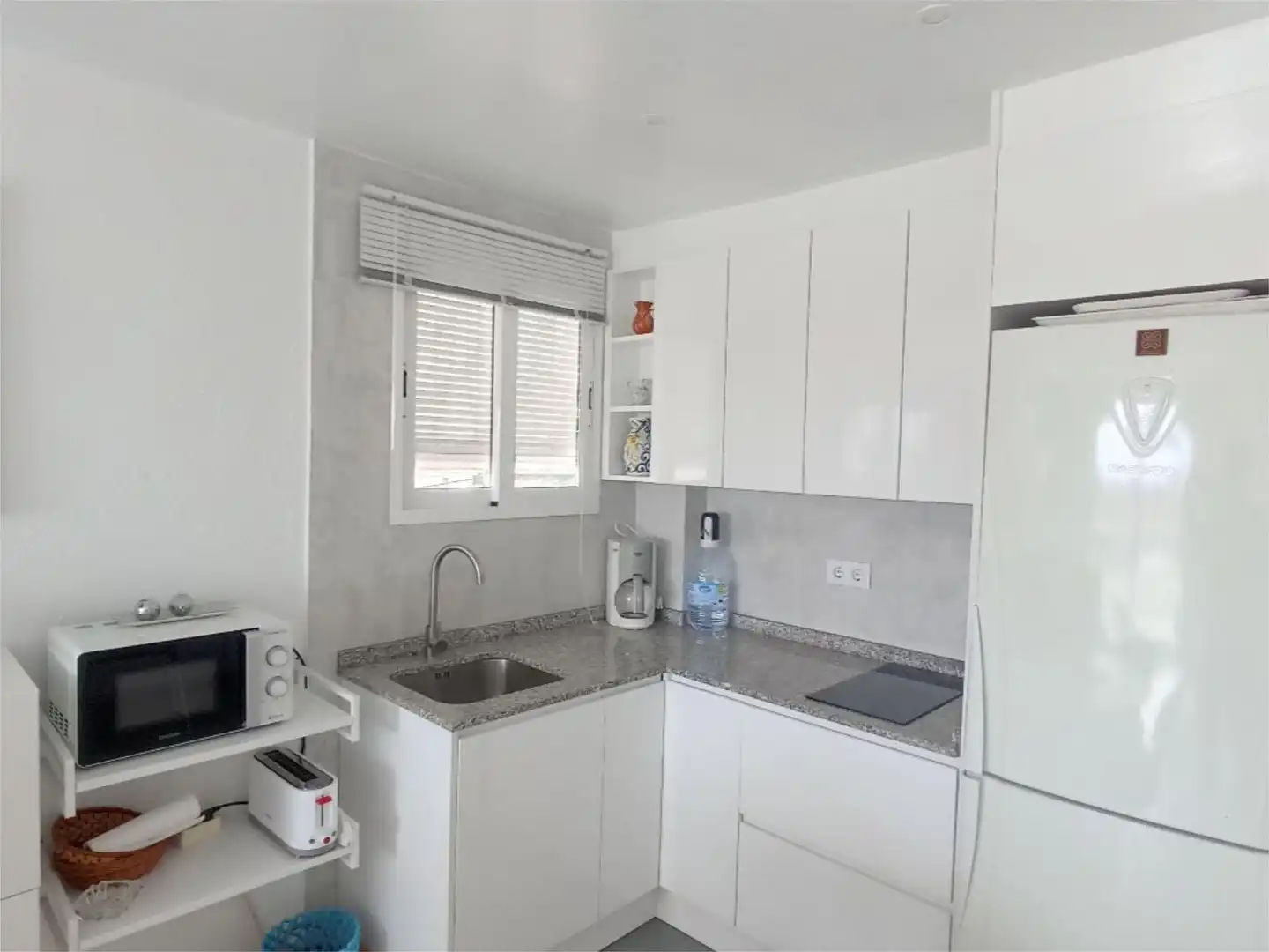 Apartments for sale in Carrer de Mallorca, 44, Playa Muchavista Kitchen of Apartments for sale in El Campello with Terrace, Storage room and Furnished