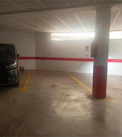 Garage to rent in Callao Salvaje - Playa Paraíso, Santa Cruz de Tenerife - image 2 Photo 2 of Garage to rent in Callao Salvaje - Playa Paraíso, Santa Cruz de Tenerife