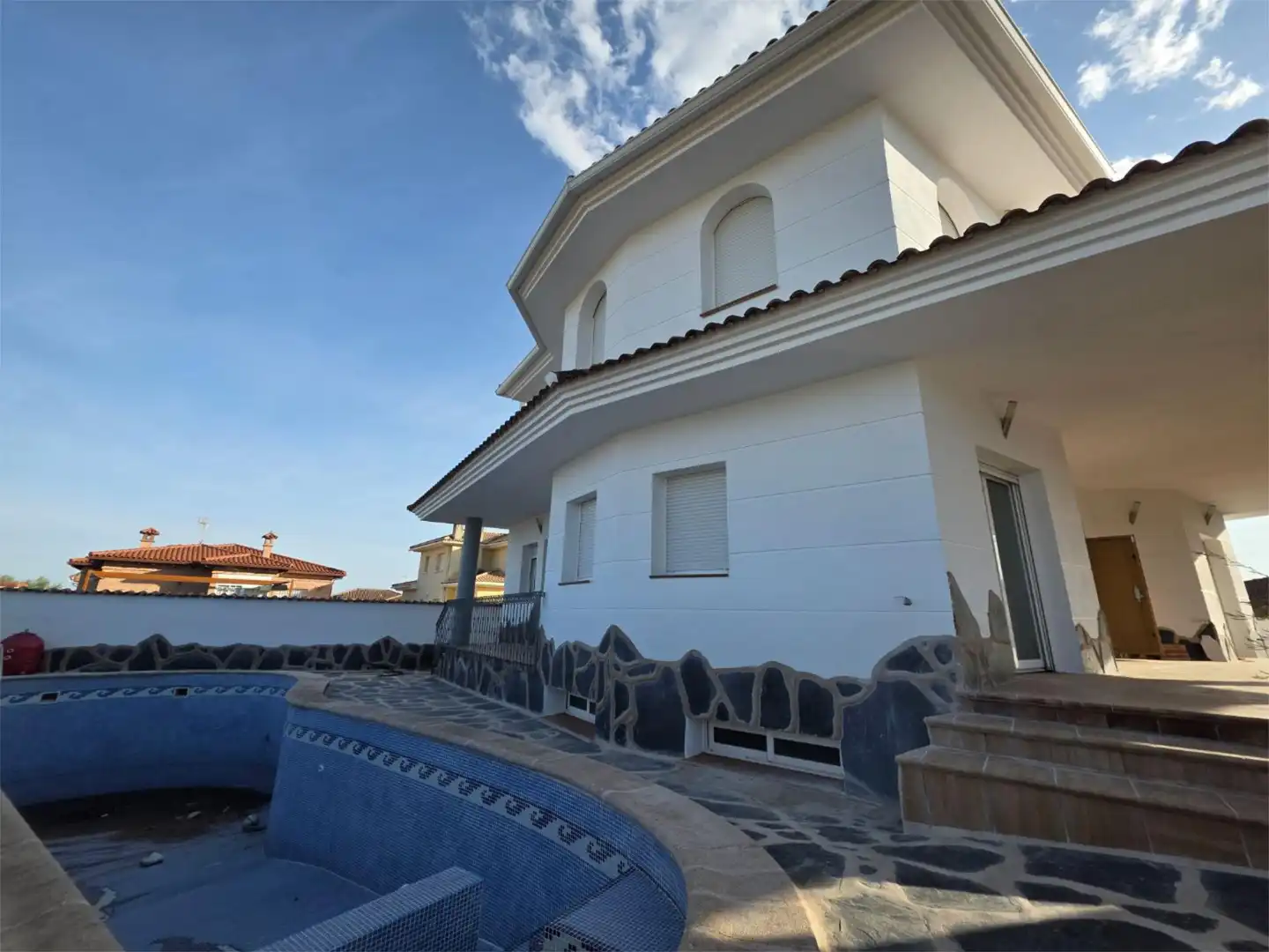 Houses for sale in Calle la Era, 8, Villa del Prado Exterior view of Houses for sale in Villa del Prado with Air Conditioner, Heating and Private garden
