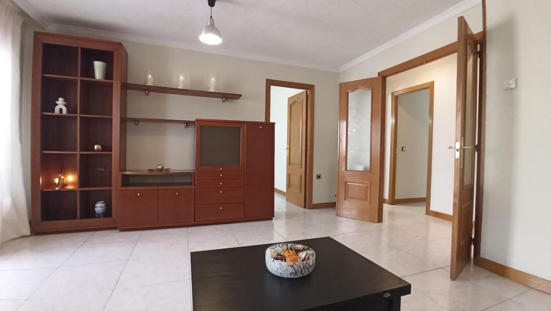 Piso en venta en Calle Fragata, 33, San Isidro Sala de estar de Piso en venta en  Madrid Capital con Aire acondicionado