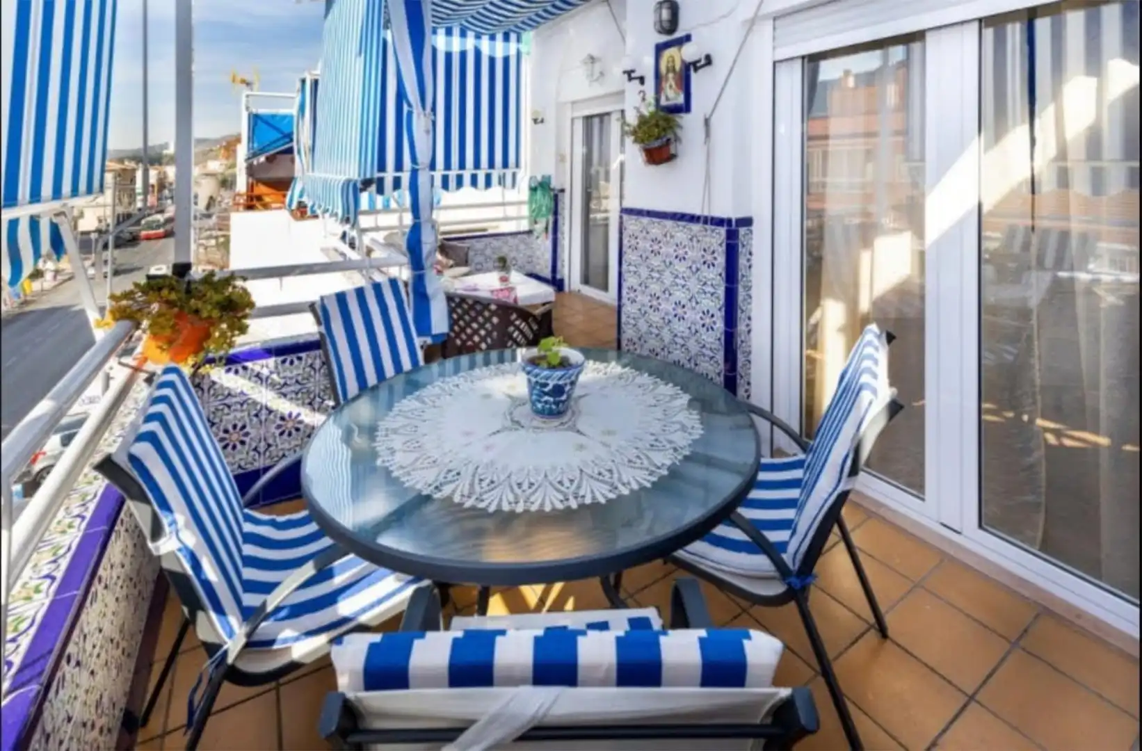 Dúplex en venta en Calle del Mediterraneo, Cenes de la Vega Terraza de Dúplex en venta en Cenes de la Vega con Aire acondicionado, Terraza y Trastero