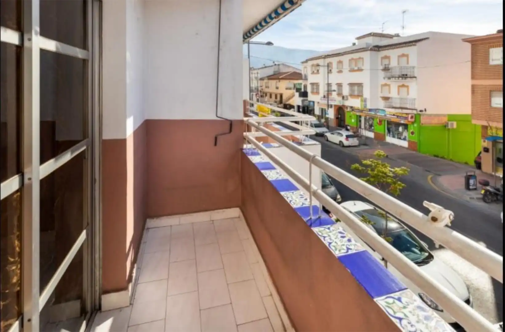 Dúplex en venta en Calle del Mediterraneo, Cenes de la Vega Terraza de Dúplex en venta en Cenes de la Vega con Aire acondicionado, Terraza y Trastero