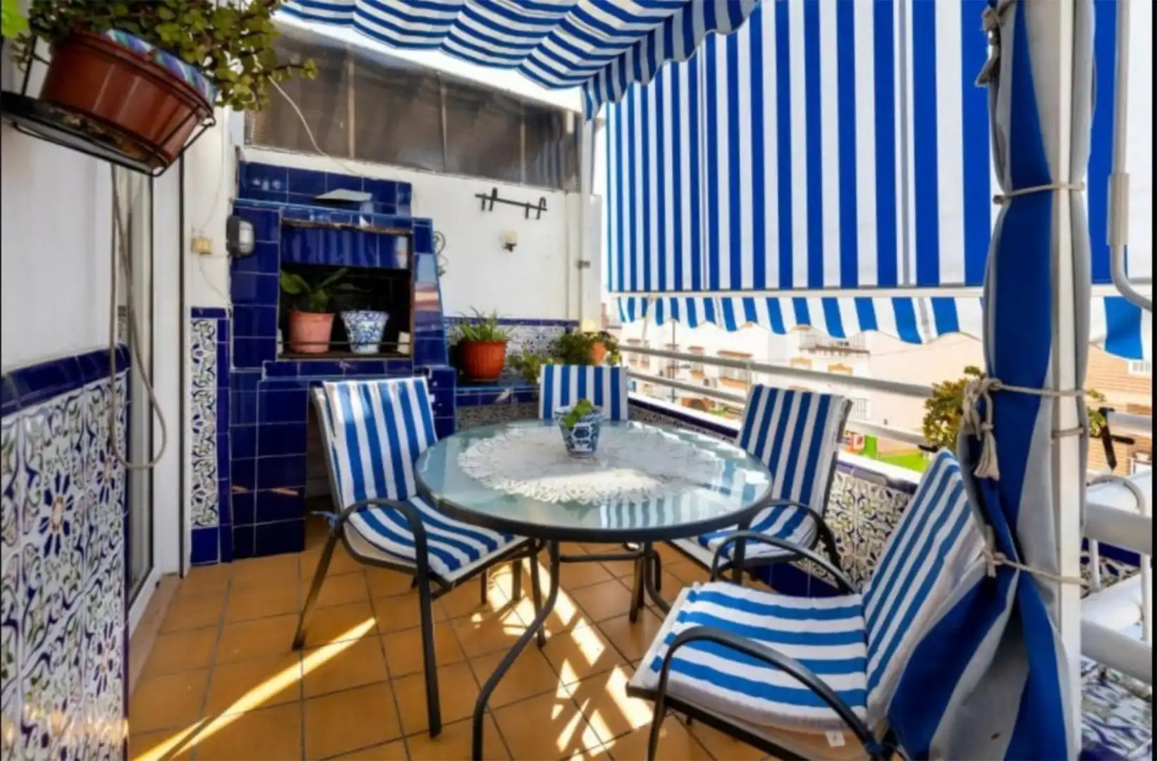 Dúplex en venta en Calle del Mediterraneo, Cenes de la Vega Terraza de Dúplex en venta en Cenes de la Vega con Aire acondicionado, Terraza y Trastero