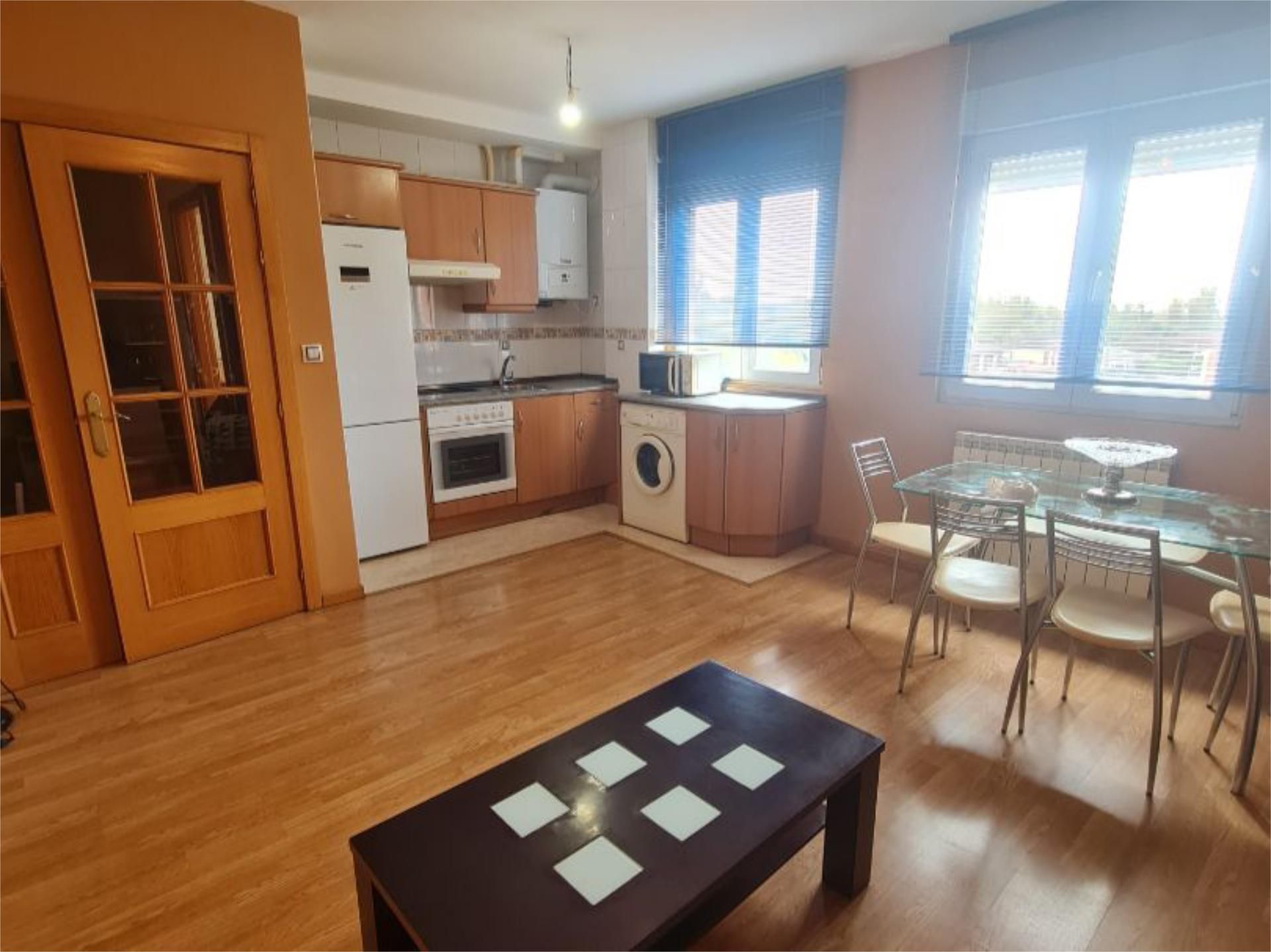 Kitchen of Flat for sale in Villaquilambre  with Heating, Parquet flooring and Storage room