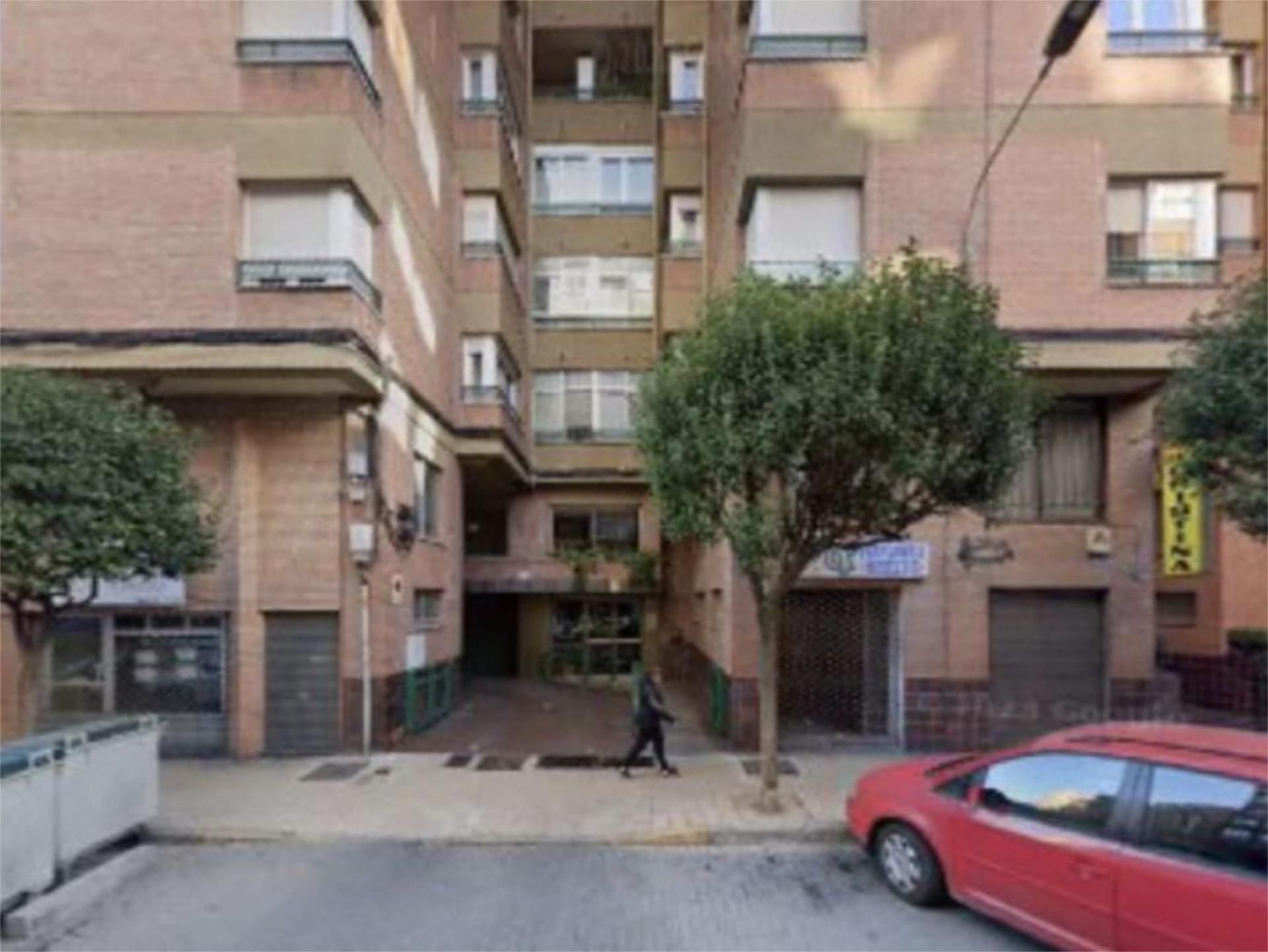 Flat for sale in Calle de Linares, Rondilla Exterior view of Flat for sale in Valladolid Capital  with Community parking