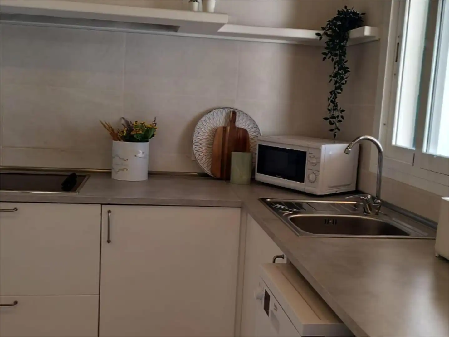 Flat for sale in Carrer Circumval·lació, 1, Cala d'en Bosch - Serpentona Kitchen of Flat for sale in Ciutadella de Menorca with Air Conditioner, Private garden and Swimming Pool