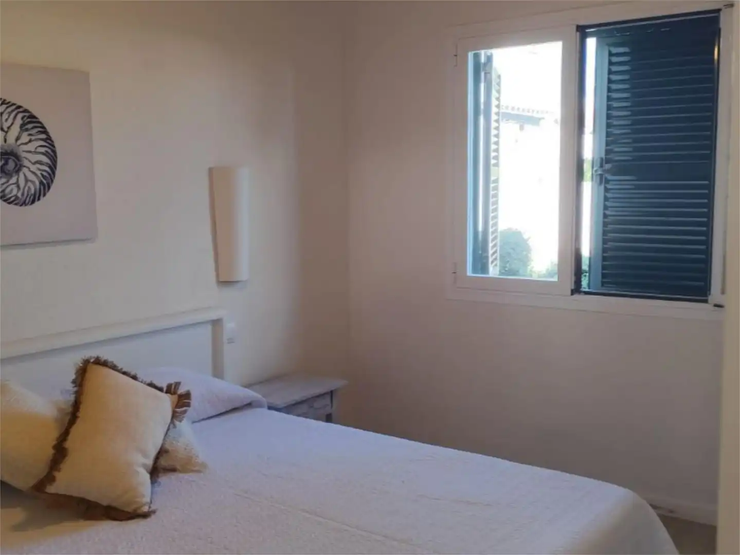 Flat for sale in Carrer Circumval·lació, 1, Cala d'en Bosch - Serpentona Bedroom of Flat for sale in Ciutadella de Menorca with Air Conditioner, Private garden and Swimming Pool
