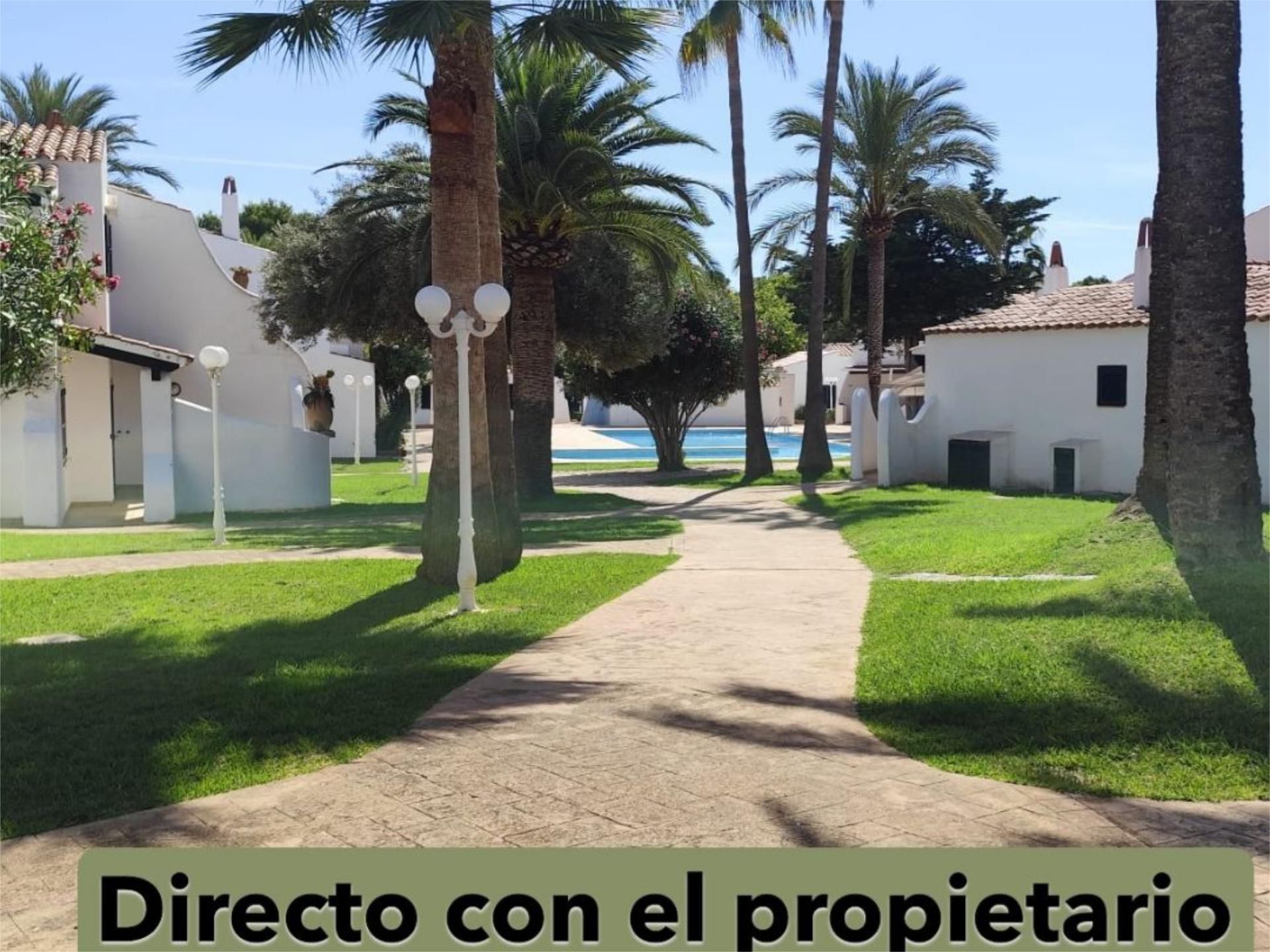 Vista exterior de Pis en venda en Ciutadella de Menorca amb Aire condicionat, Jardí privat i Piscina