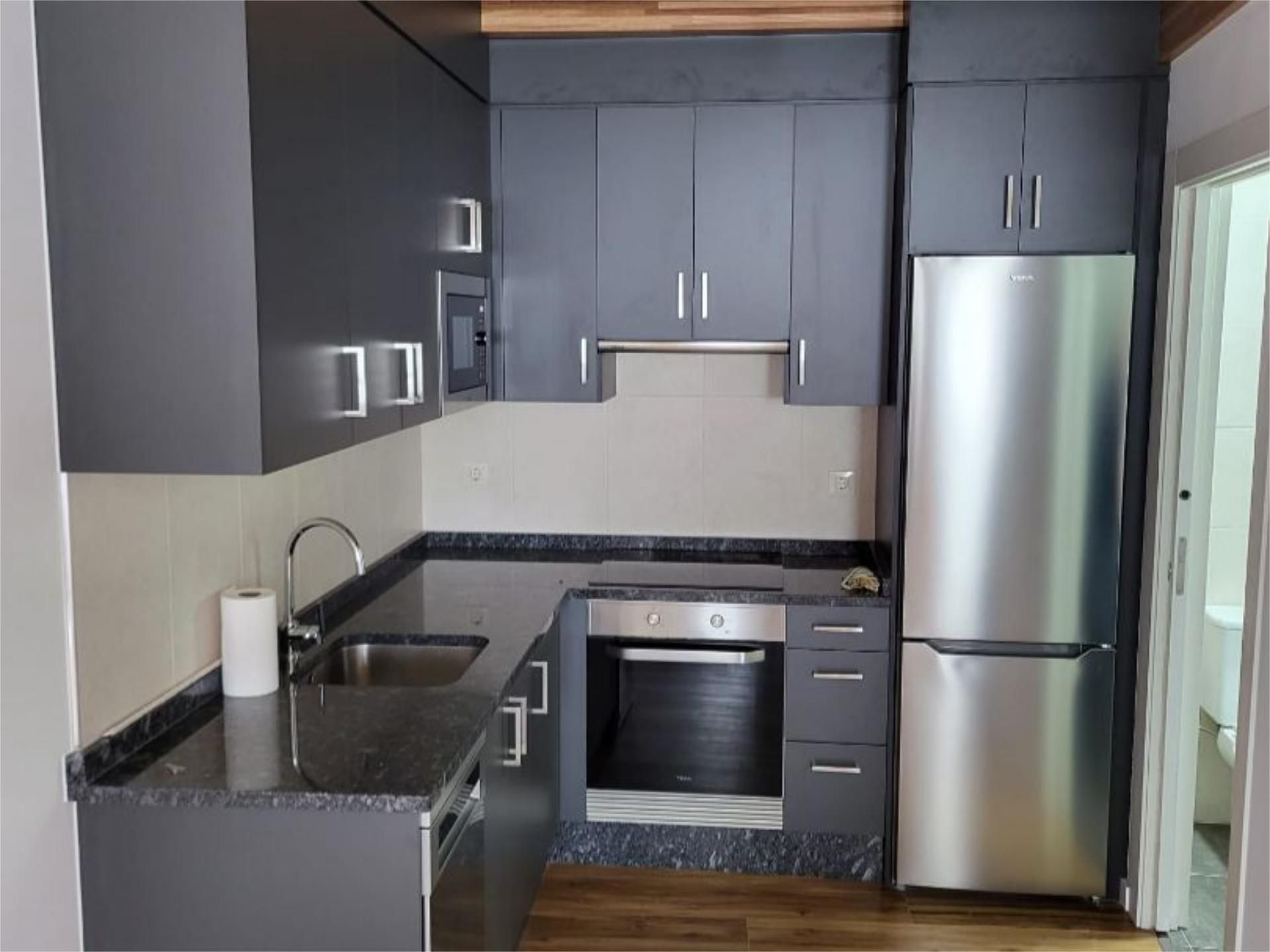 Kitchen of Duplex to rent in Santiago de Compostela 