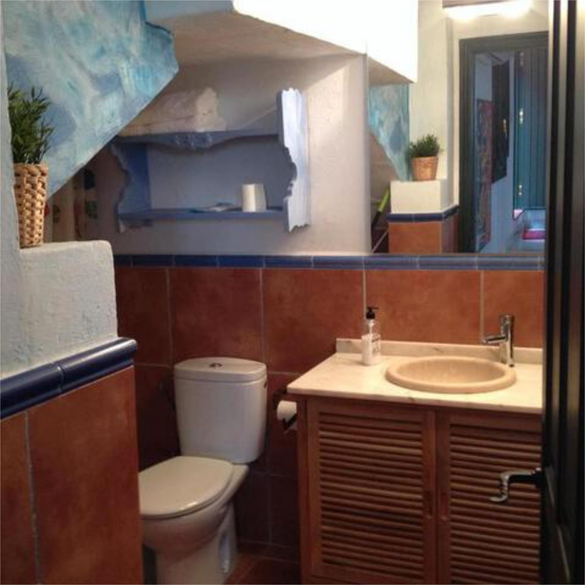 Bathroom of Apartment to rent in Vélez-Málaga