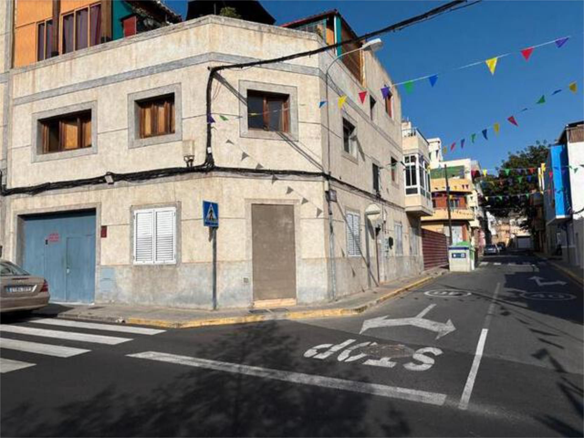 Vista exterior de Pis en venda en Telde amb Terrassa