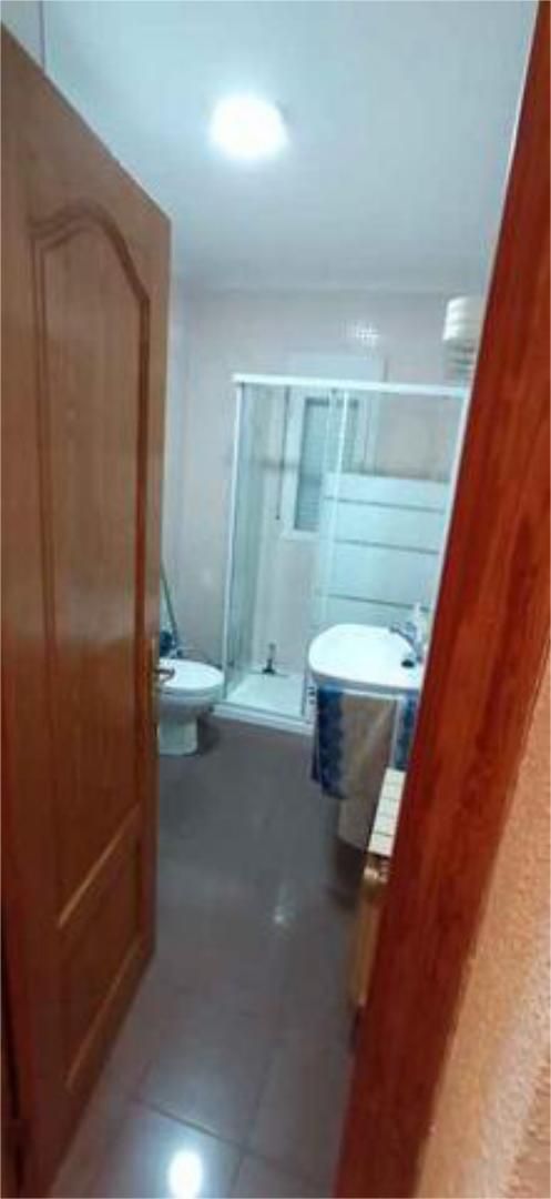 Bathroom of Flat to rent in Cuenca Capital