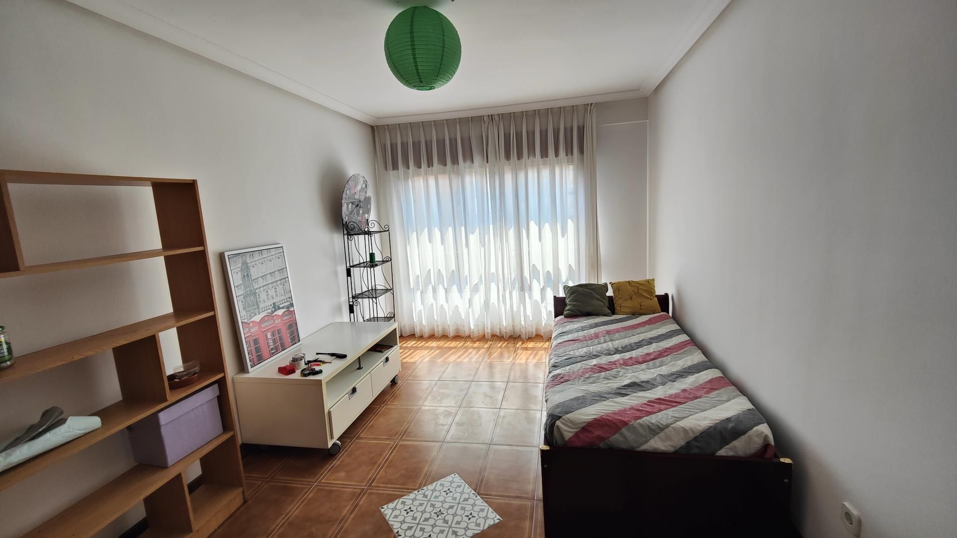 Bedroom of Flat to rent in Oviedo   with Parquet flooring, Furnished and Community parking