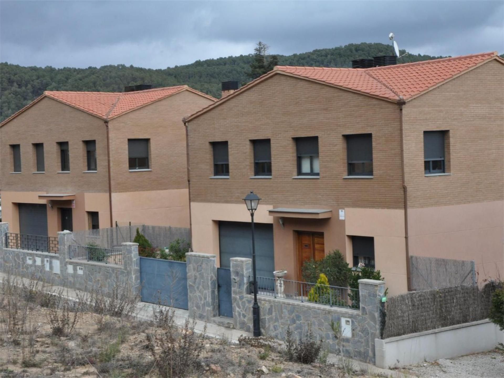 House or chalet for sale in Barri Colonia Valls, 7p, Navàs Exterior view of House or chalet for sale in Navàs with Air Conditioner and Terrace