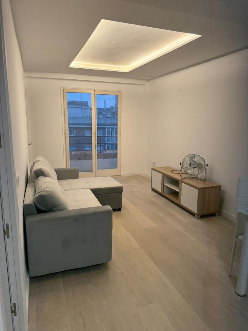 Living room of Flat to rent in Reus  with Terrace, Furnished and Balcony