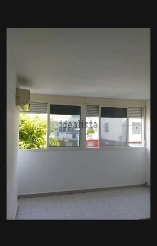 Piso en Venta en Calle Riscos Altos, 5 en Tiro de Línea