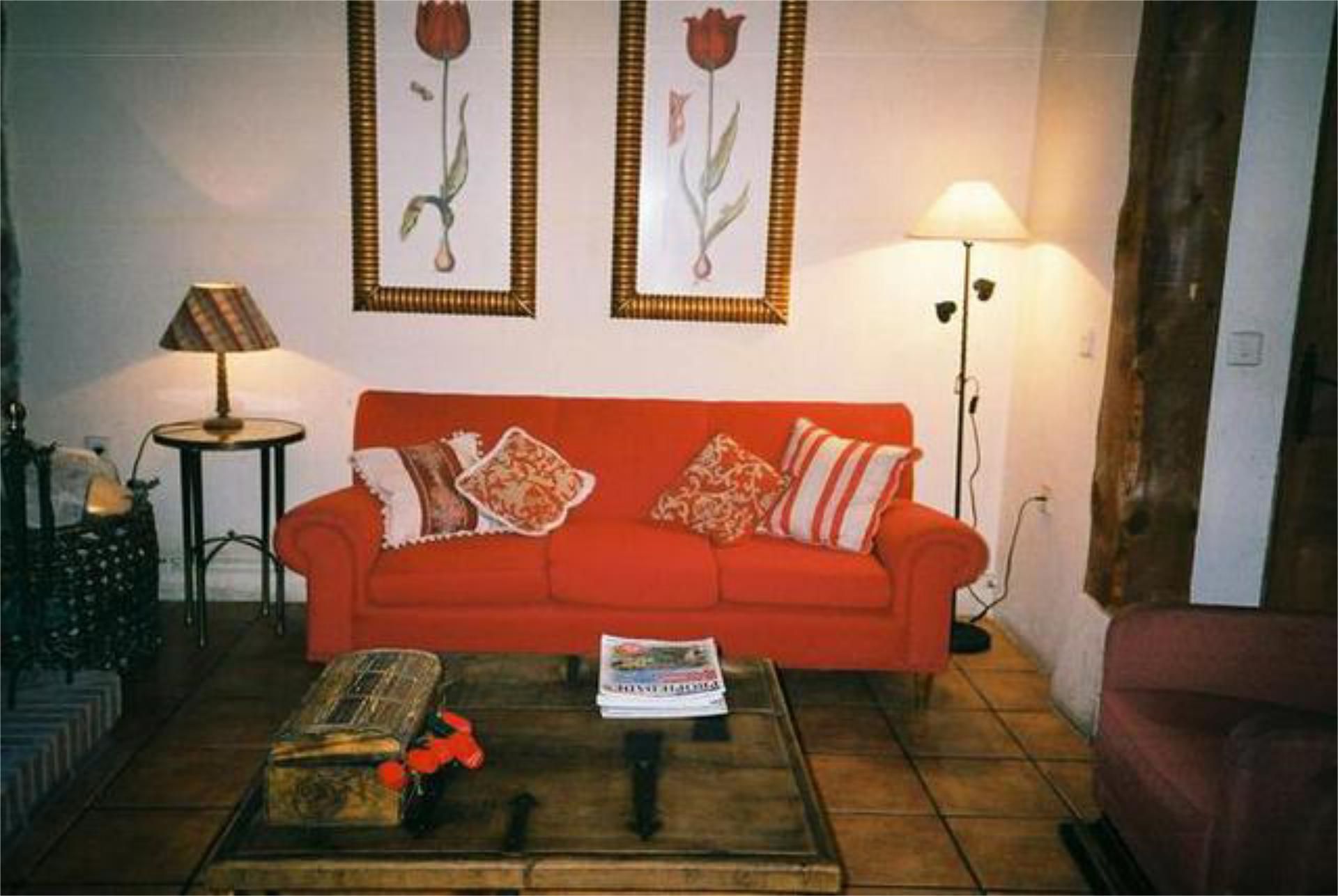 Sala d'estar de Casa o xalet de lloguer en Valdeprado del Río amb Moblat i Es permeten mascotes