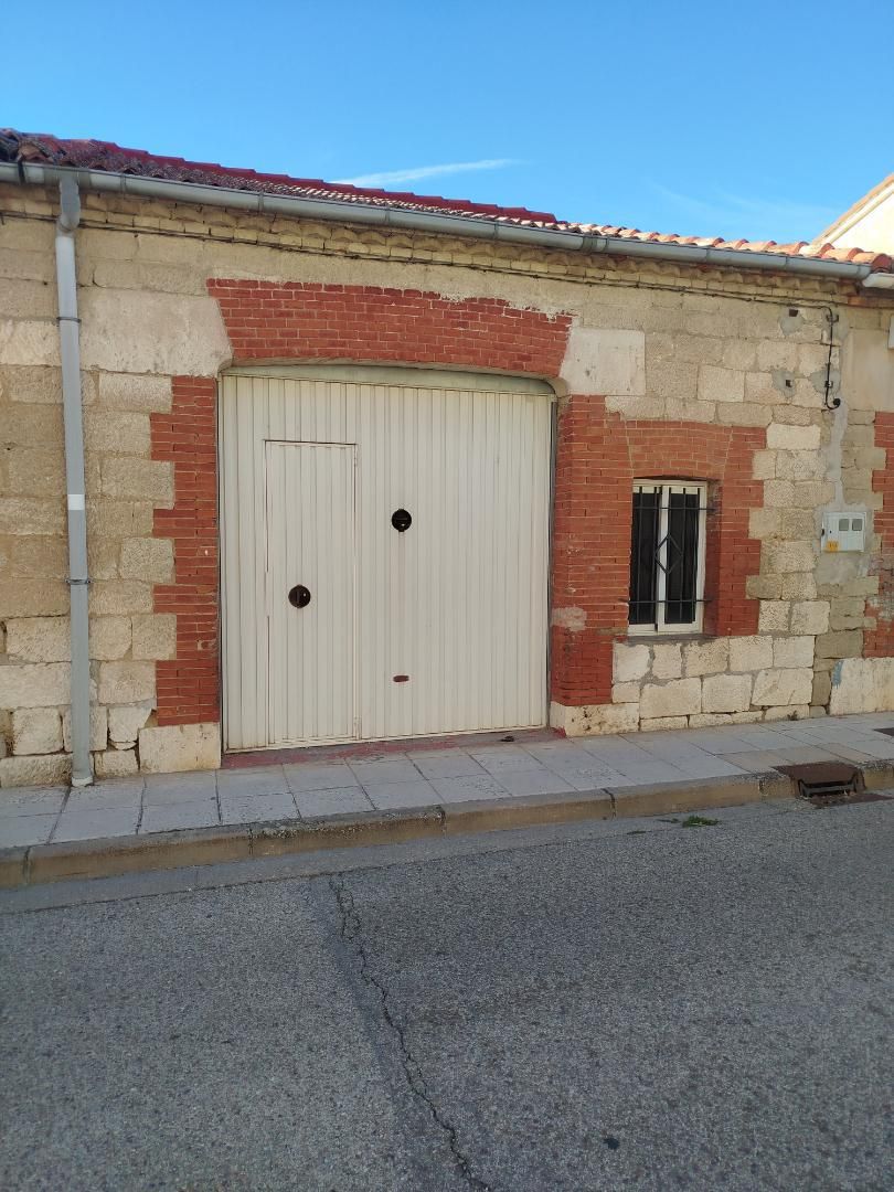 Aparcament de Casa adosada en venda en Burgos Capital