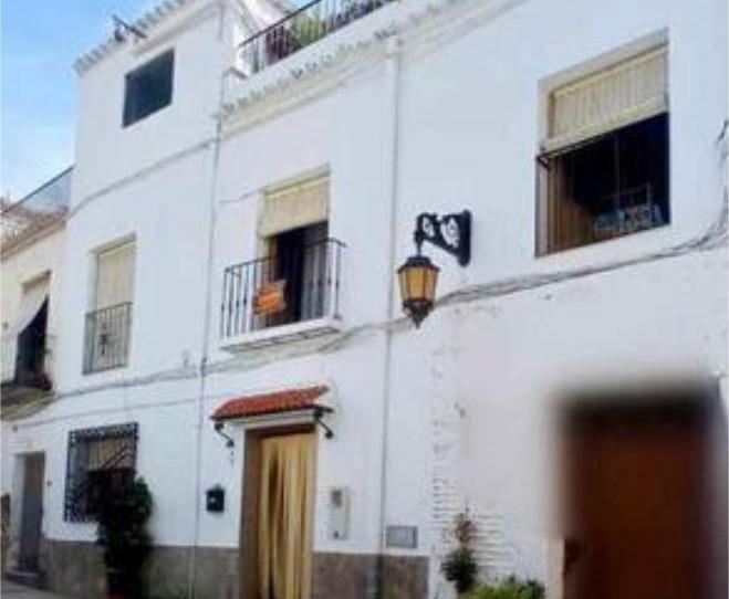House or chalet for sale in Ugíjar, Granada - image 1 Photo 1 of House or chalet for sale in Ugíjar, Granada