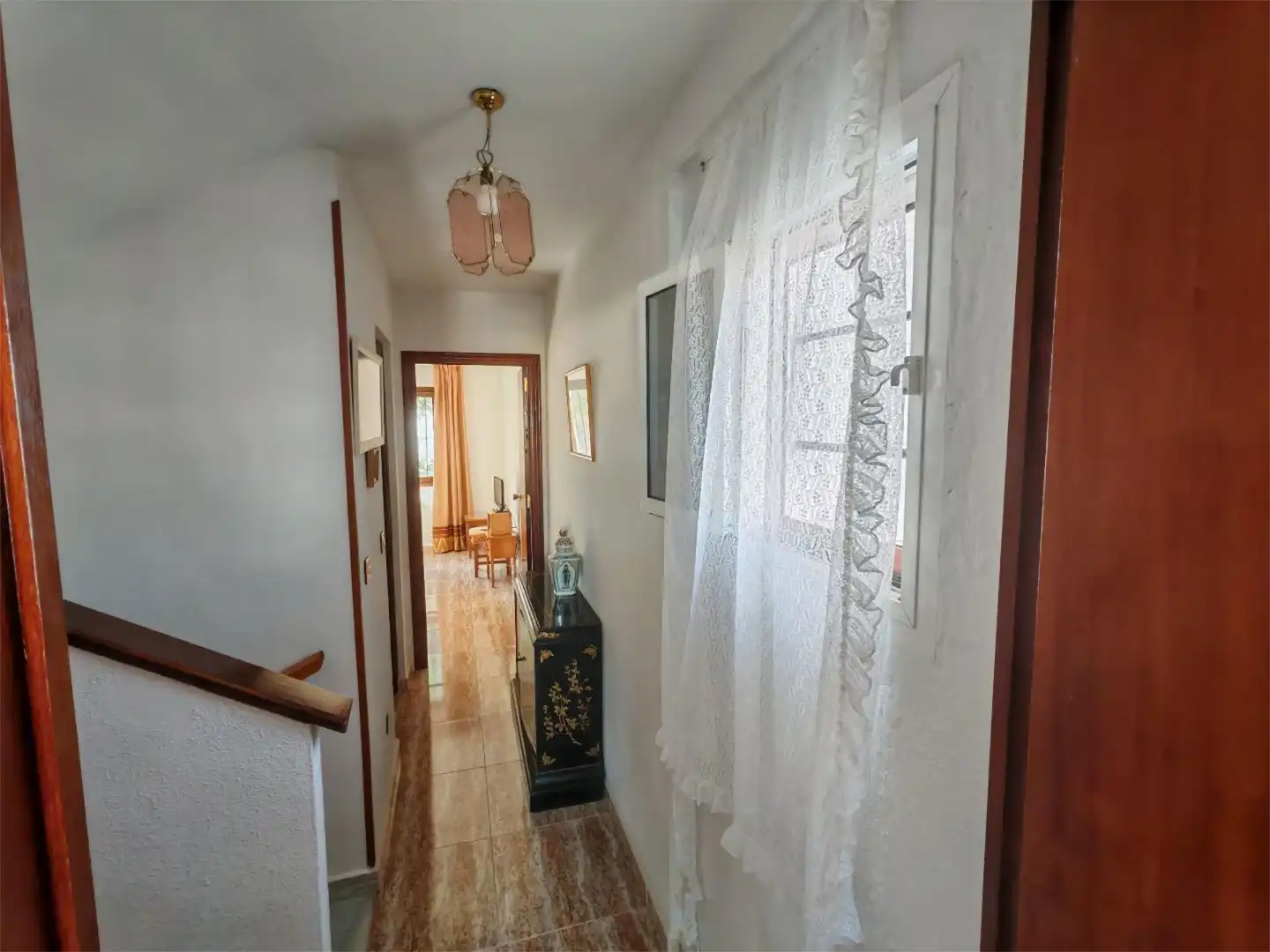 Dúplex en venta en Urbanización Calas Blancas, 1, Nueva Torrevieja Dúplex en venta en Torrevieja con Terraza, Piscina y Amueblado