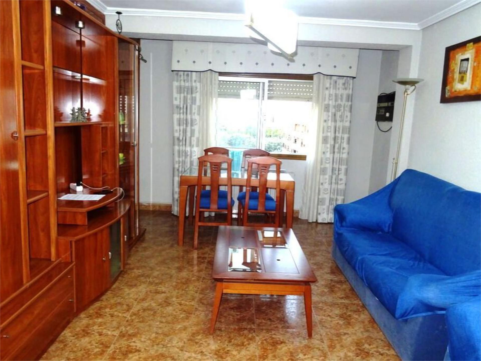 Living room of Flat for sale in  Zaragoza Capital  with Terrace and Balcony