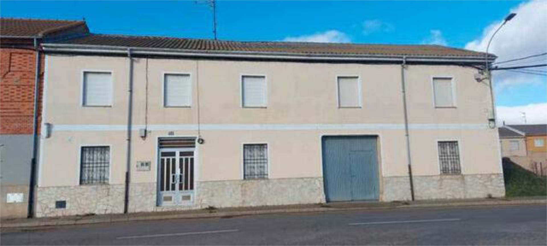 Exterior view of House or chalet for sale in Villazala  with Heating, Private garden and Storage room