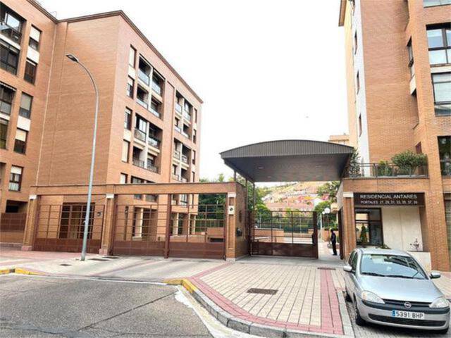 Garaje en Alquiler en Girón