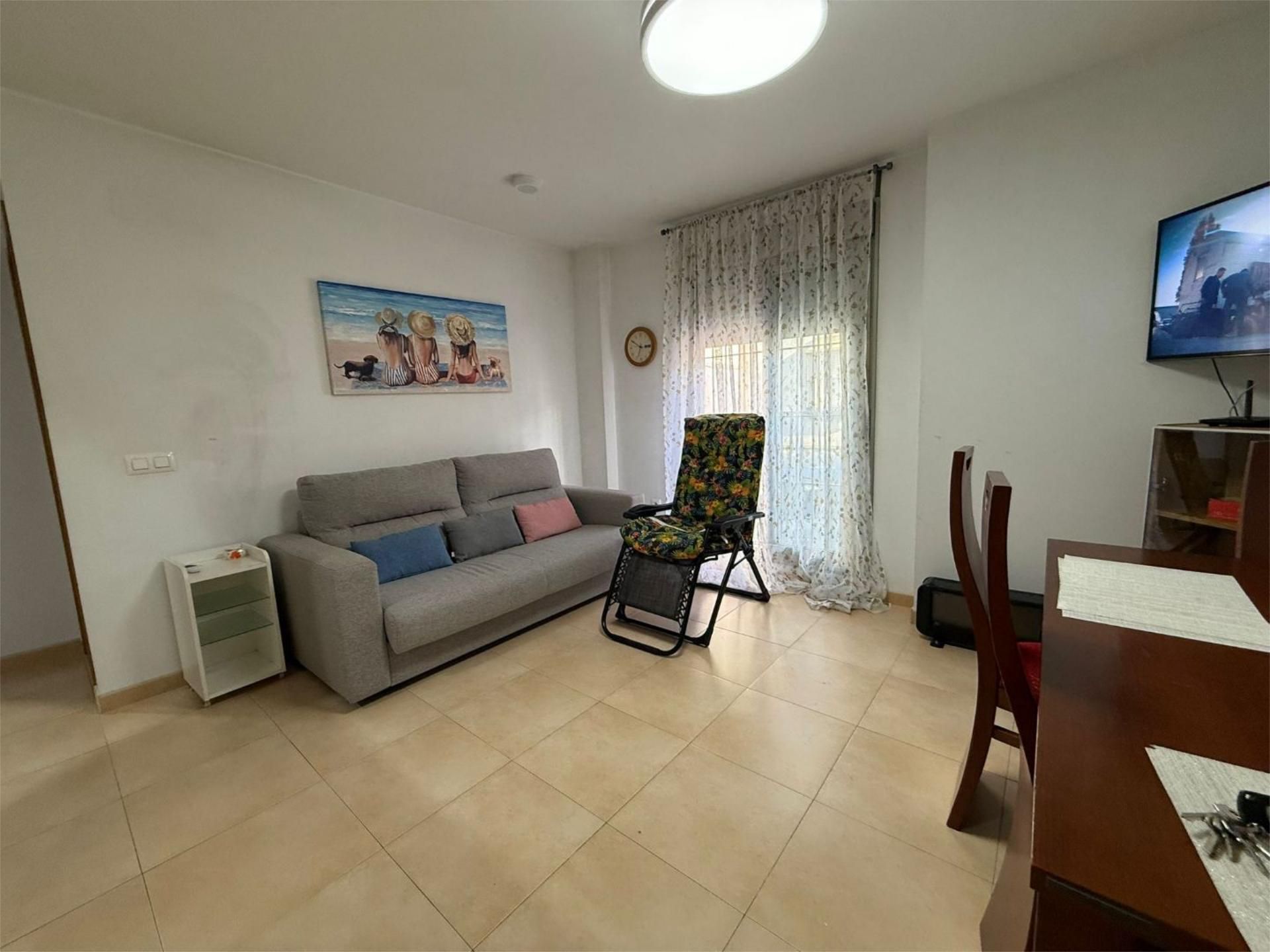 Sala d'estar de Pis de lloguer en Chiclana de la Frontera amb Moblat
