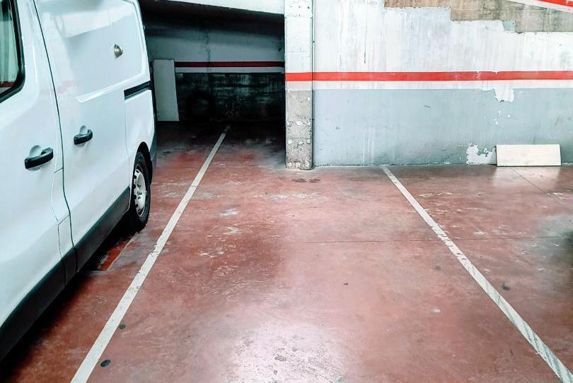 Foto 1 de Garatge en venda a Avinguda de L'estatut, 163, La Serreta, Barcelona