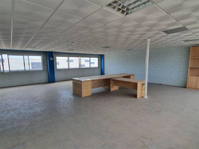 Local comercial en Alquiler en Avenida de Benieto, 11 en Benipeixcar - El Raval