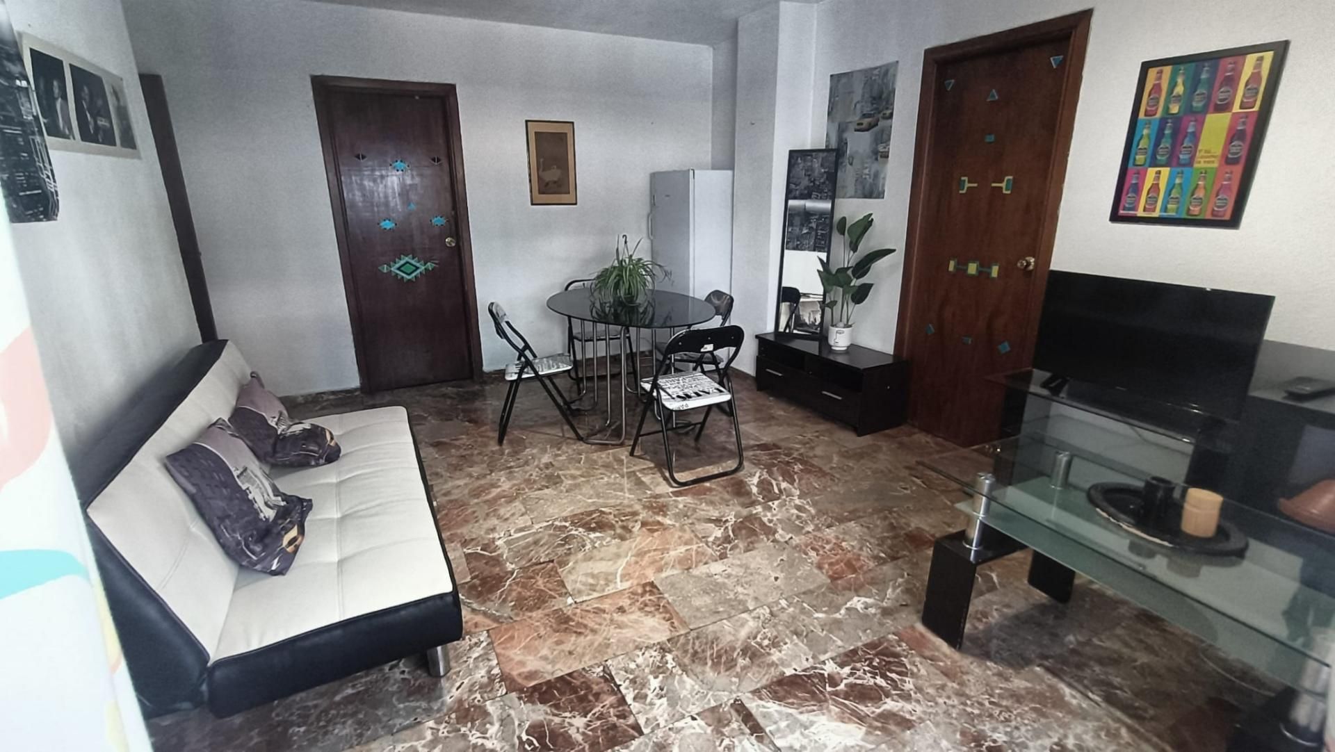 Flat to rent in  Granada Capital  with Balcony