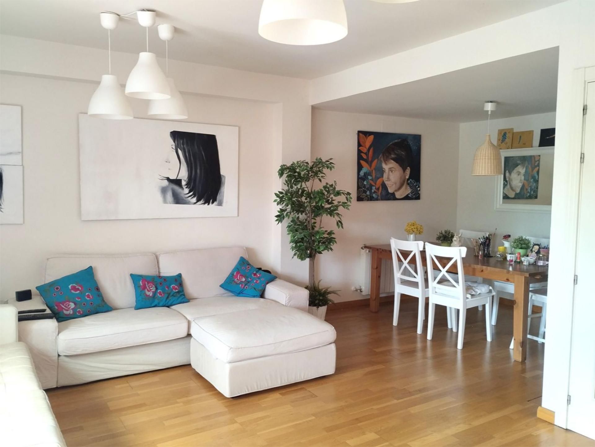 Living room of House or chalet to rent in Villalbilla  with Heating, Parquet flooring and Terrace