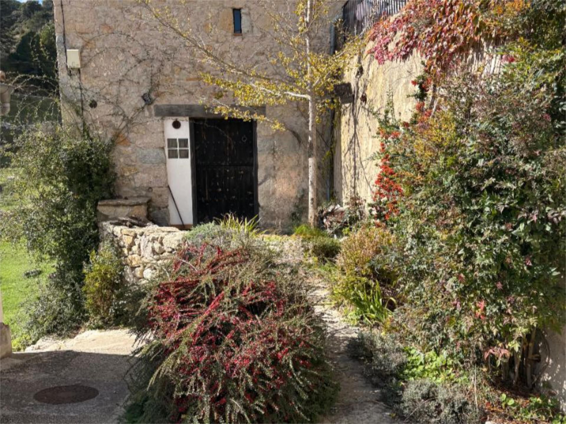 Jardí de Casa adosada en venda en La Pobla de Benifassà amb Jardí privat, Moblat i Balcó