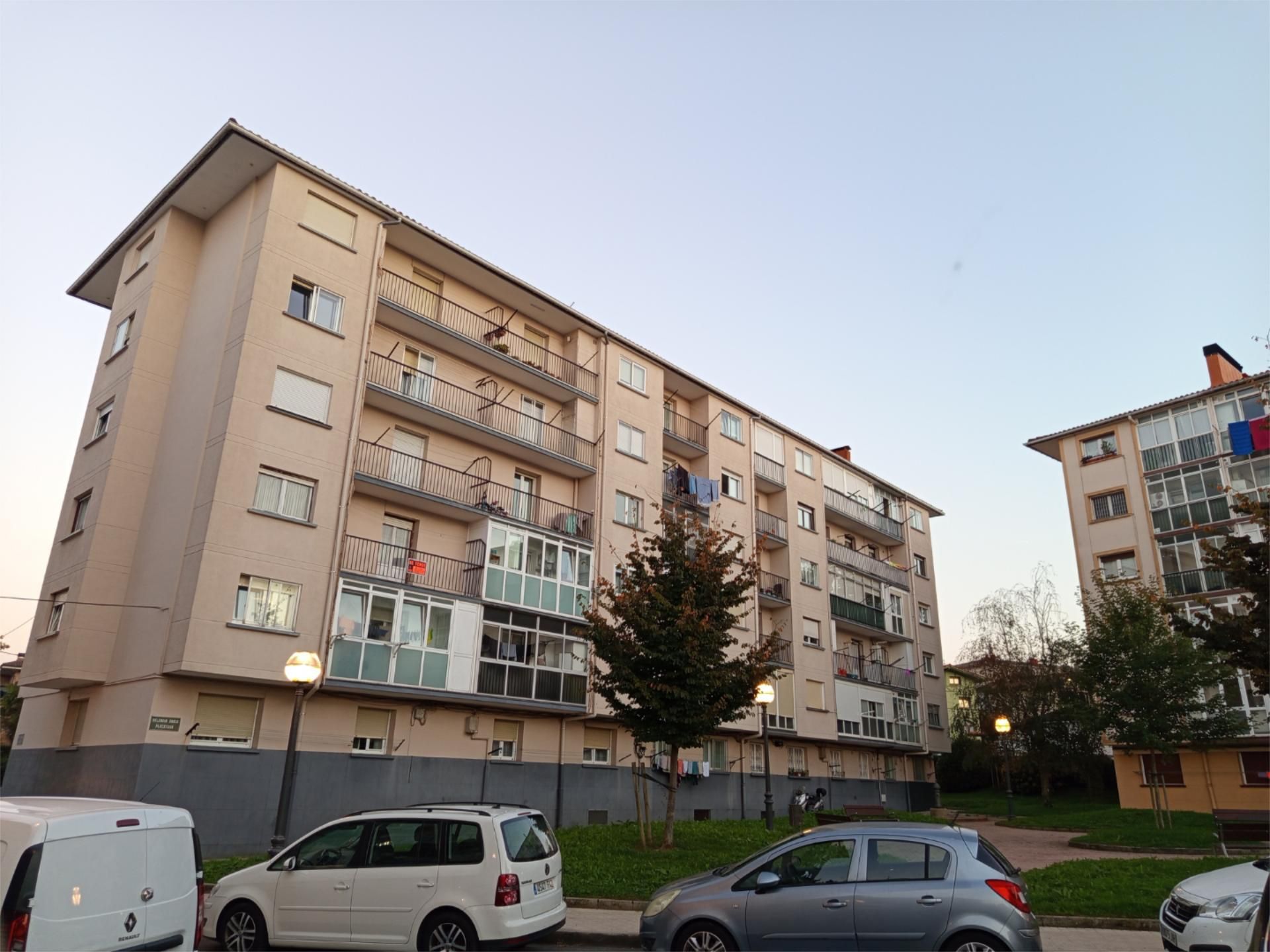Exterior view of Flat for sale in Irun   with Balcony