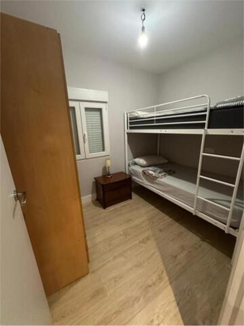 Dormitori de Apartament de lloguer en Getafe amb Calefacció, Terrassa i Moblat