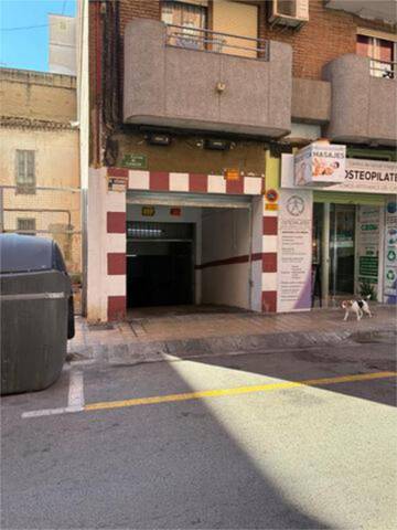 Garaje en Alquiler en La Constitución - Canaleta