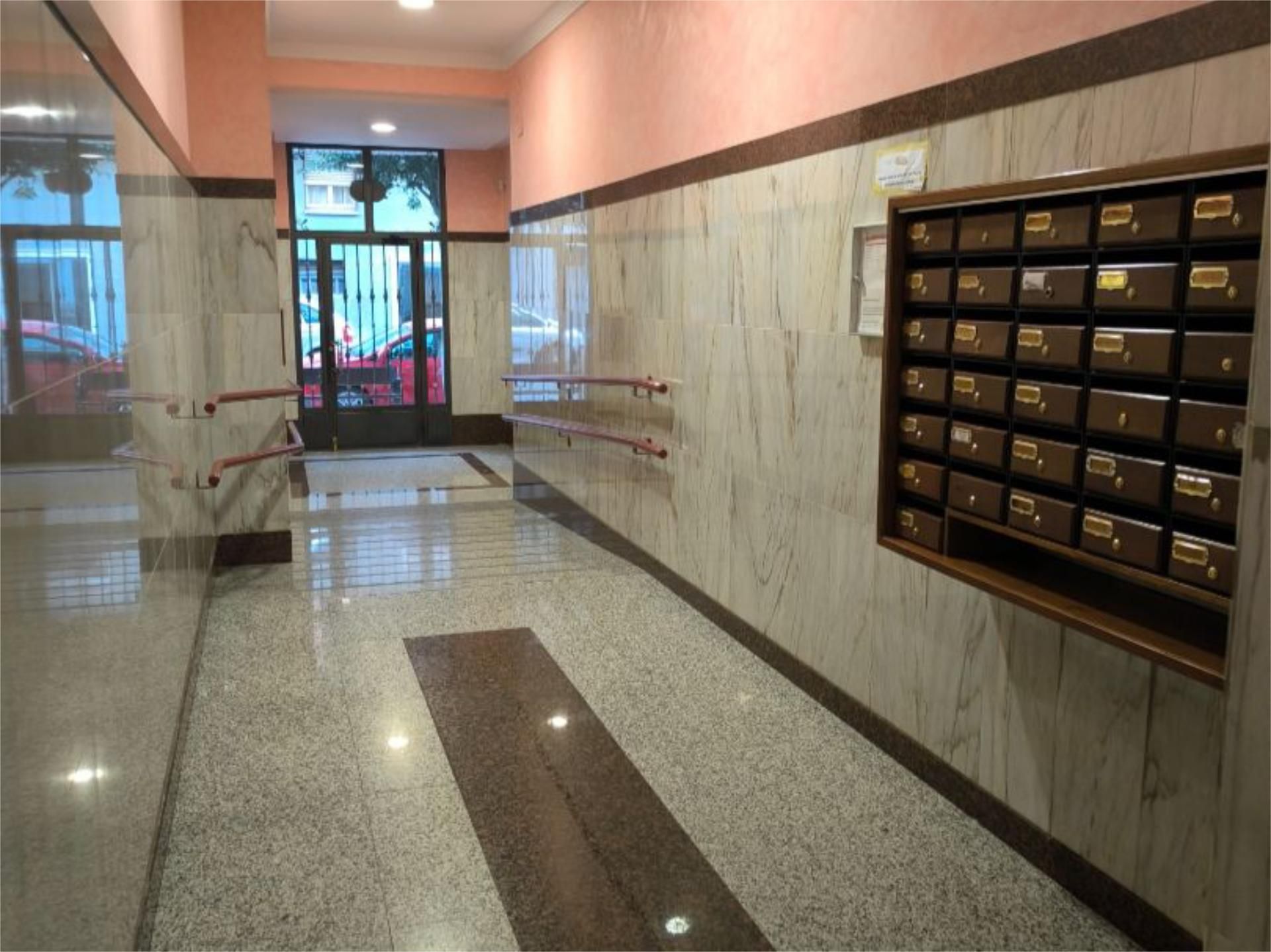 Flat for sale in  Logroño