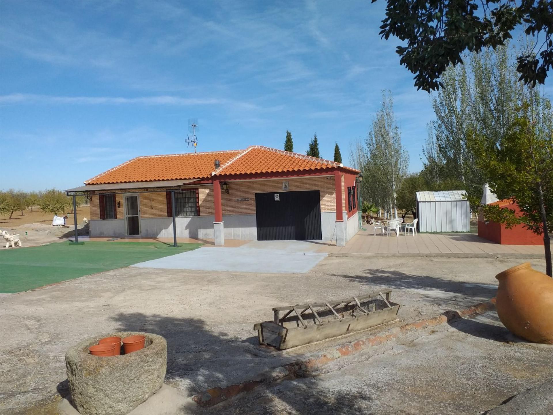 Exterior view of Flat for sale in San Martín de Montalbán  with Heating, Private garden and Storage room