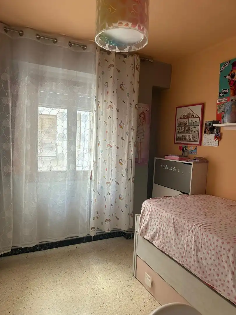 Habitación de Piso en venta en Barbastro con Calefacción, Amueblado y Balcón